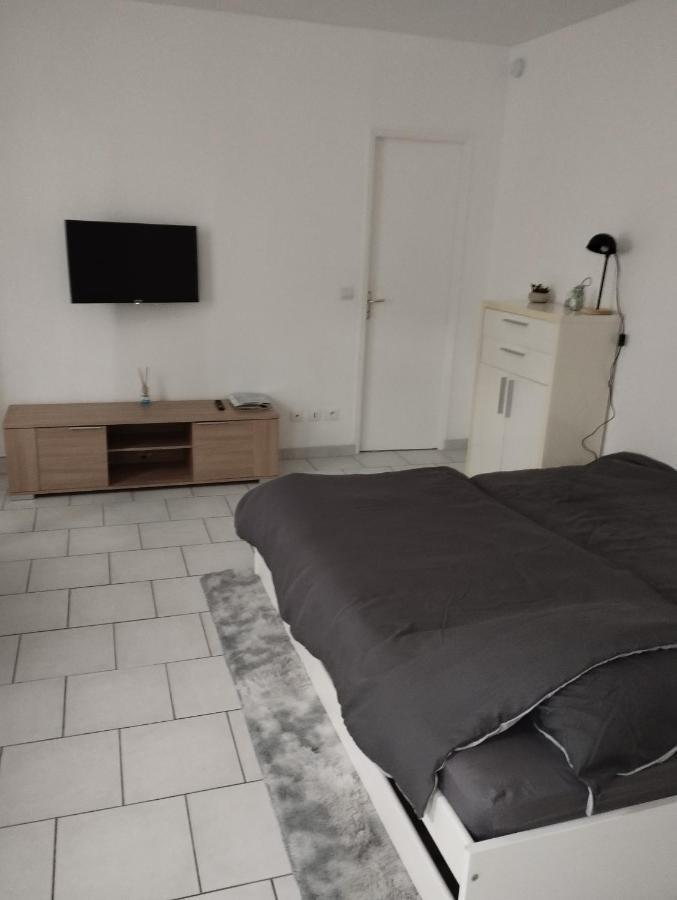 Charmant Studio Canape Lit Netflix Prime Video Dazn Wifi Гавр Екстер'єр фото
